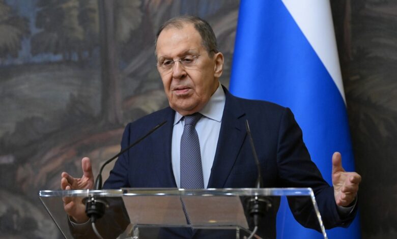 Lavrov califica de "decisión suicida" el veto europeo a la energía rusa