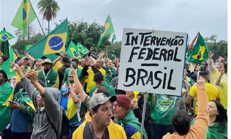 Marina de Brasil expulsa su primer militar condenado por golpista