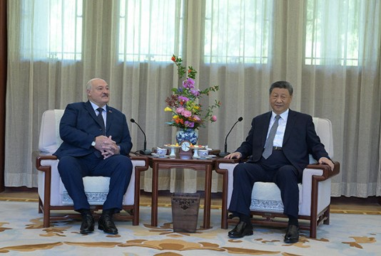 Lukashenko y Xi Jinping acordaron intensificar las relaciones