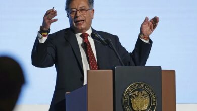 Petro ordenó "modernizar todo el armamento" del Ejército