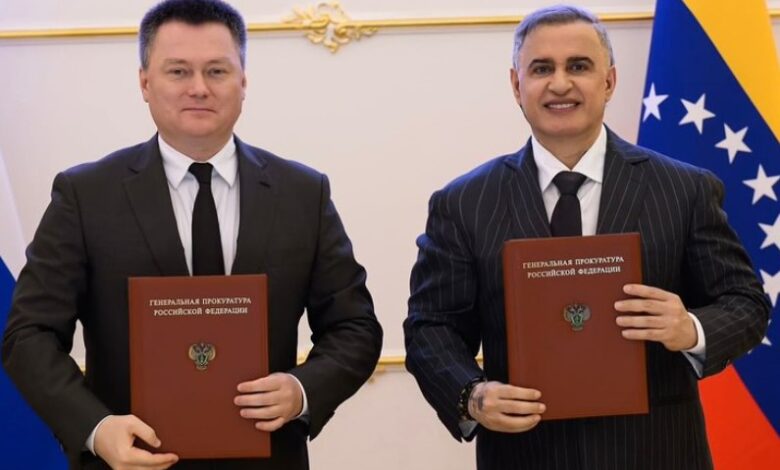 Fiscales de Venezuela y Rusia firman acuerdo bilateral