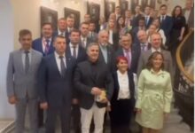 Tarek William Saab presentó en San Petersburgo su antología poética “Soñando el largo el viaje”