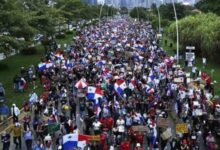 En Panamá Educadores mantienen huelga indefinida