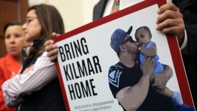 Migrante deportado por error en EEUU, lo acusan de cargos federales
