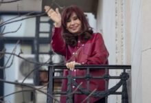 Juez concede prisión domiciliaria a Cristina Fernández
