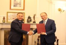 Venezuela y Rusia firman convenio de cooperación en educación universitaria