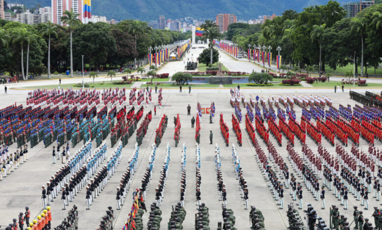 Presidente Maduro destaca impecable exhibición de los sistemas de armas durante desfile ¡Viva la FANB!