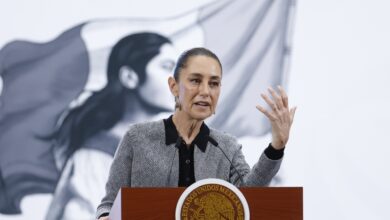 Sheinbaum confirma renuncia del fiscal del caso Ayotzinapa en México