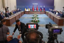Rusia y Ucrania acuerdan intercambiar prisioneros militares y civiles