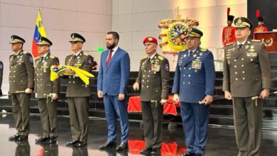Venezuela conmemora 214 años de la Declaración de Independencia con izada de pabellón en el Panteón