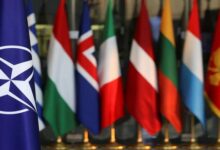 El ministro de Asuntos Exteriores de Rusia, Serguéi Lavrov, ha advertido este lunes acerca de "una rebelión" que se está fraguando en la OTAN