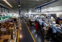 Más de 430.000 empleos corren riesgo de perderse en Argentina