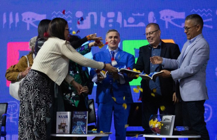 La XXI Feria Internacional del Libro de Venezuela (Filven) 2025 celebró los 45 años de la obra literaria del poeta y fiscal general de la República, Tarek William Saab
