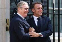 Francia y Reino Unido acuerdan un "proyecto piloto" sobre intercambio de migrantes