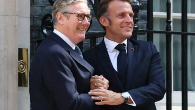 Francia y Reino Unido acuerdan un "proyecto piloto" sobre intercambio de migrantes