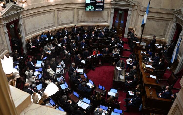 Senado argentino aprueba aumento a las jubilaciones