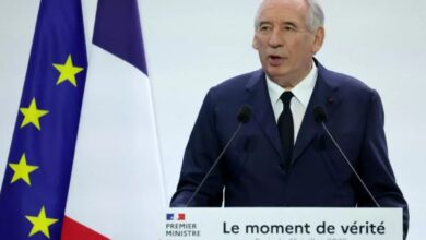 Francia anuncia plan de ajuste fiscal para financiar gasto militar