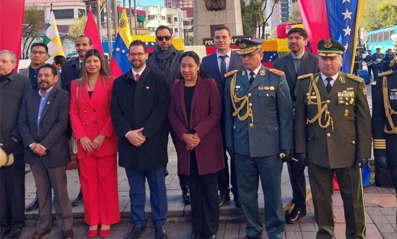 Bolivia destaca hermandad con Venezuela en aniversario 214 de Independencia