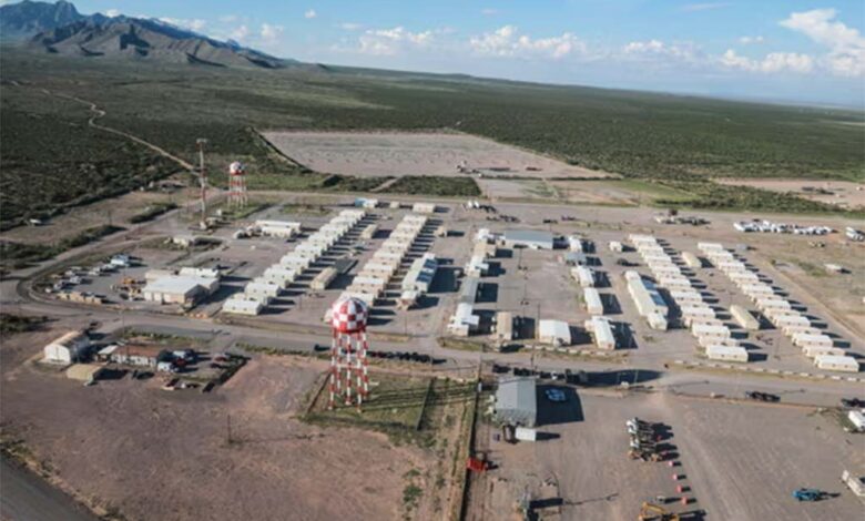 Texas albergará centro de detención de migrantes más grande de EEUU