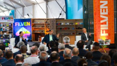 Maduro propone crear Misión para promover la lectura y declara la guerra al eurocentrismo