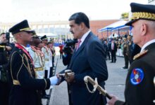 Presidente Maduro insta a nuevos oficiales asumir construcción de una FANB moderna y científica