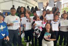 CESB presentó nuevas ediciones de la revista Libertador Ocho Estrellas y un cuento infantil en la Filven