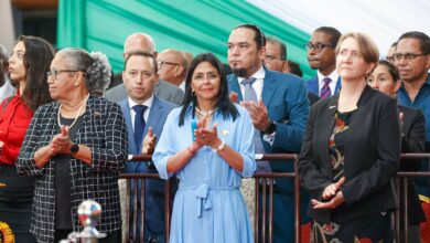 Vicepresidenta de Venezuela asiste a la toma de posesión de presidenta de Surinam