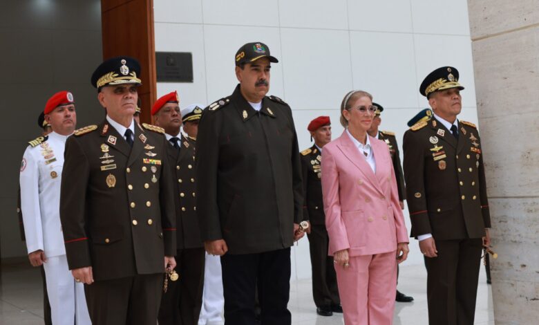 Presidente Maduro asciende a profesionales de la Guardia de Honor y de Contrainteligencia Militar