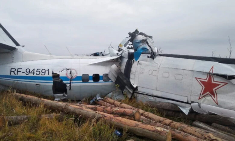 Se estrella un avión de pasajeros en Rusia con 48 personas a bordo