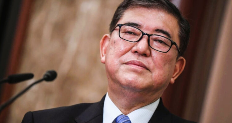 Primer ministro japonés prevé renunciar en agosto tras debacle electoral
