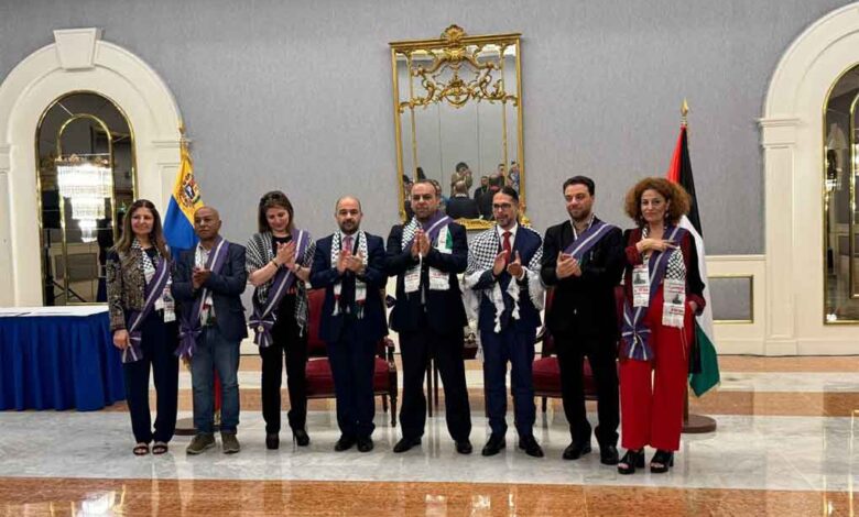Venezuela entregó Orden Andrés Bello a delegación de poetas palestinos
