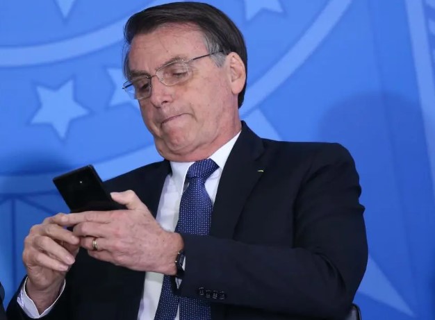 Defensa de Bolsonaro pide revocar prisión domiciliaria