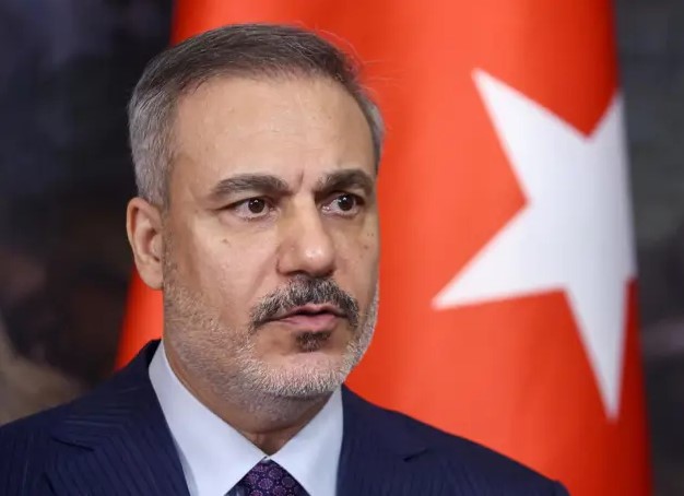 Türkiye suspende comercio cierra puertos y espacio aéreo a Israel