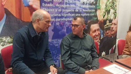 Menéndez: El tema hídrico es fundamental en la construcción del Sistema de Gobierno Popular y Comunal
