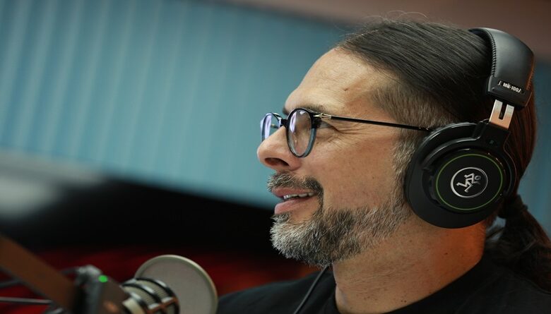 Ministro Ñáñez: Redes sociales están tecnológicamente diseñadas para despolitizar la vida