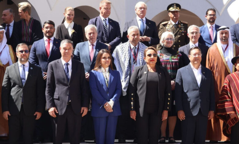 Líderes y delegaciones internacionales saludan y acompañan a Bolivia en su Bicentenario