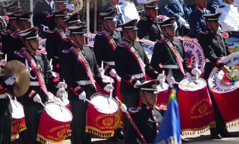Venezuela acompaña parada militar por 200 años de Fuerzas Armadas de Bolivia