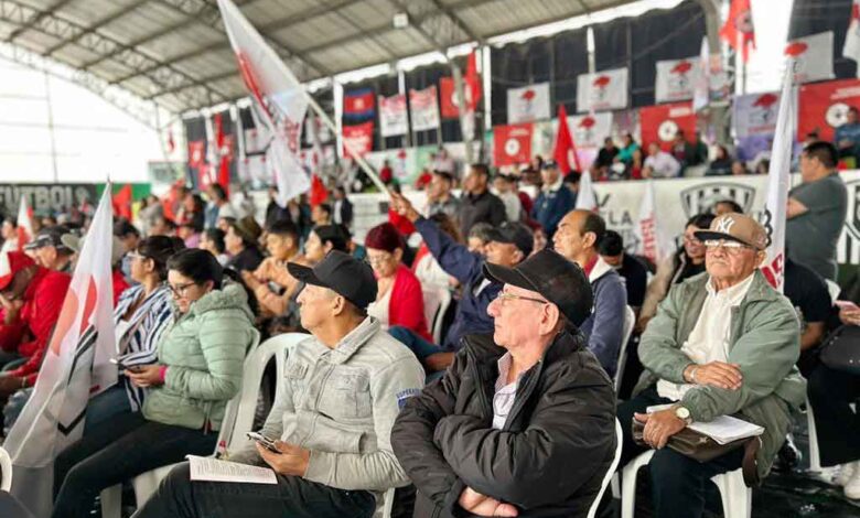 Frente de Trabajadores de Ecuador prepara protesta contra políticas del Gobierno de Noboa