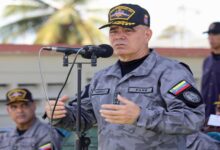 Padrino López insta a los venezolanos a combatir la mentira imperial con convicción patriótica