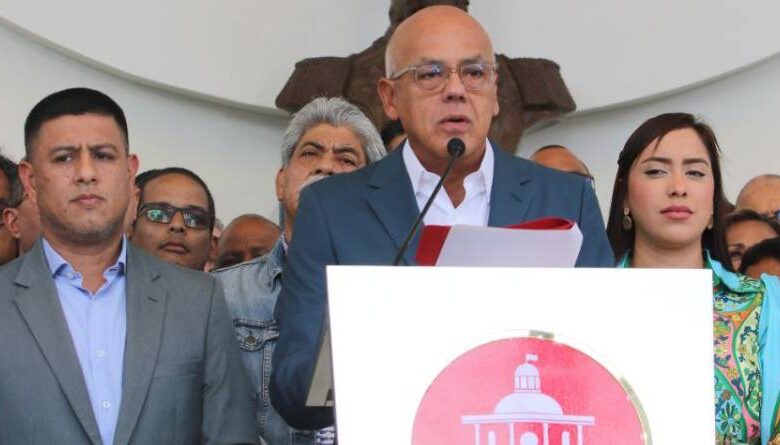 Parlamento venezolano repudia acciones injerencistas de EE. UU. y respaldan al presidente Maduro