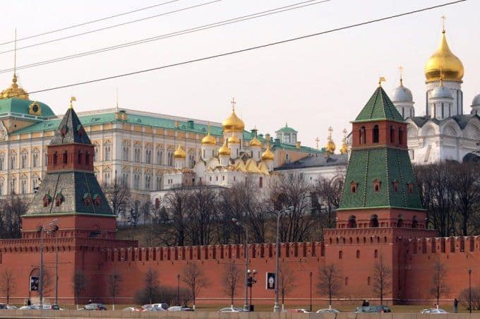 Rusia arremete contra EEUU por amenazas a importadores de su petróleo