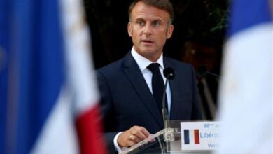 Presidente de Francia descarta renunciar ante reclamos de sectores de la oposición