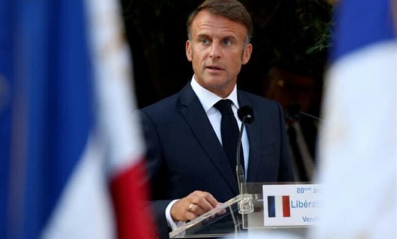 Presidente de Francia descarta renunciar ante reclamos de sectores de la oposición