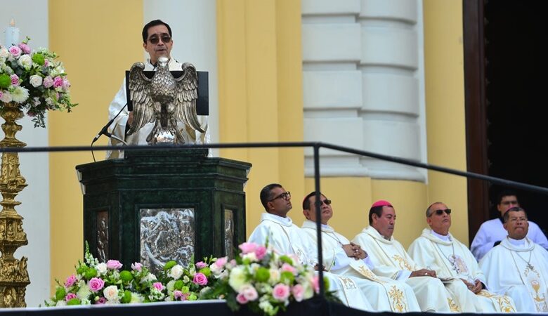Iglesia Católica de El Salvador exige al Legislativo reconsiderar reformas a la Constitución