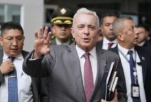 Tribunal ordena libertad inmediata de Álvaro Uribe hasta que sea definida su sentencia