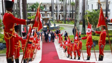 Poder Legislativo recibe al presidente Maduro en acto en defensa de la soberanía de Venezuela