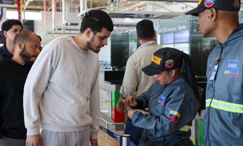110 migrantes regresaron a Venezuela desde Texas