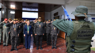 Presidente Maduro celebra 20.° aniversario del CEOFANB: Otorgó ascensos a G/B y condecoraciones