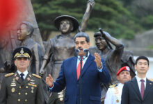 Maduro: "Ante la embestida de EE. UU. Venezuela está de pie y en unión nacional"