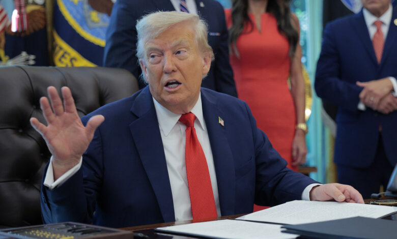 Trump carga contra los demócratas tras la publicación de los archivos Epstein